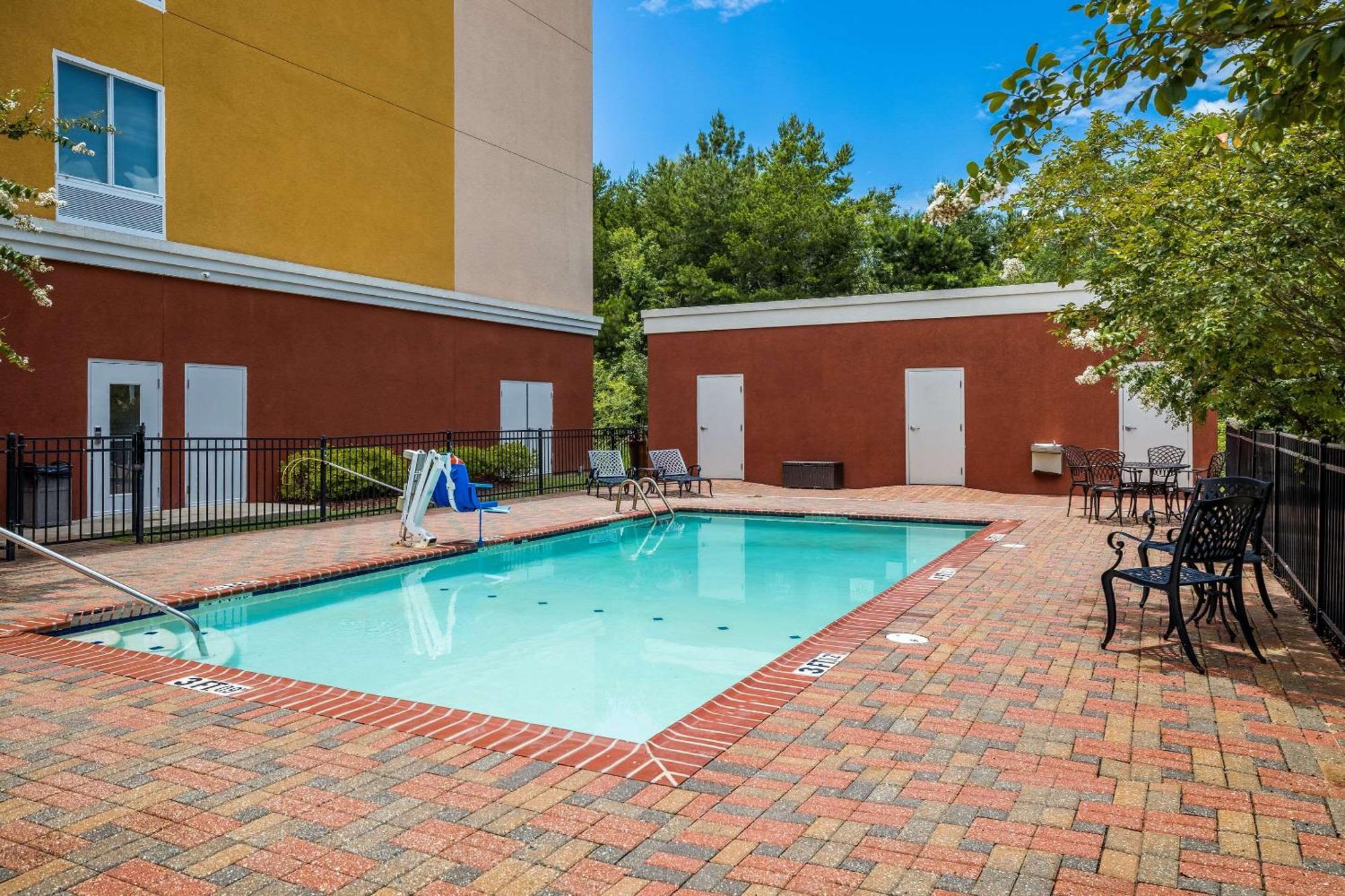 Comfort Suites Denham Springs Extérieur photo