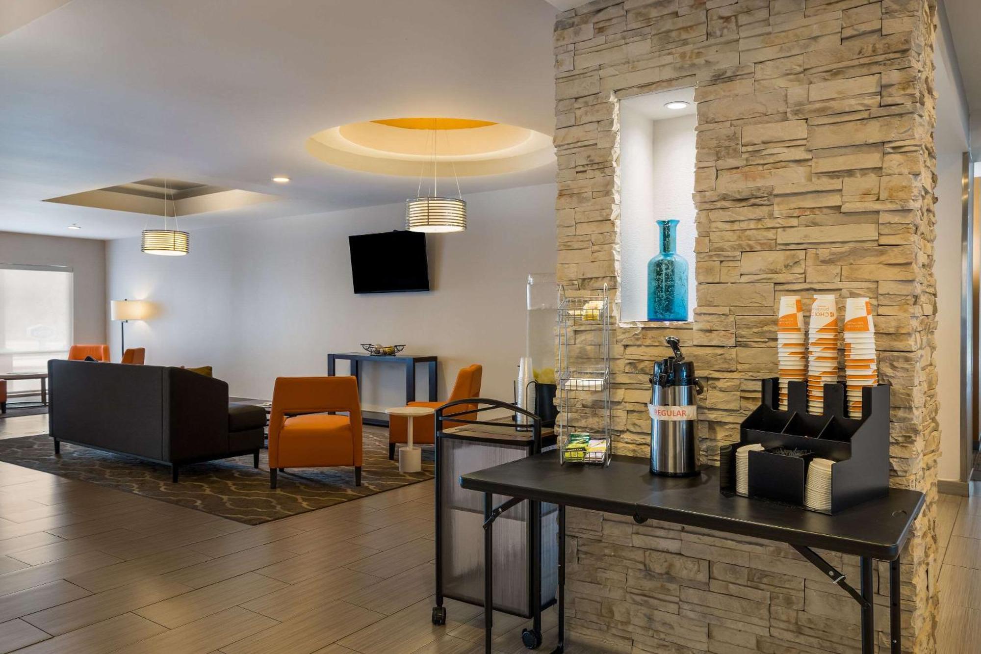 Comfort Suites Denham Springs Extérieur photo